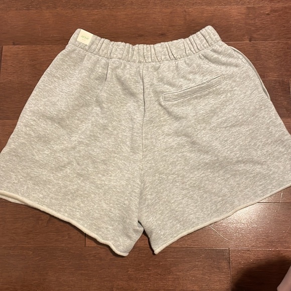 Aerie Boyfriend Shorts NWT!!! - Picture 2 of 3